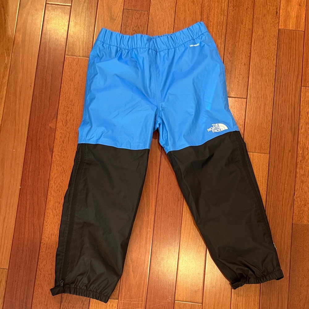The North Face Kids snow pants size 7/8